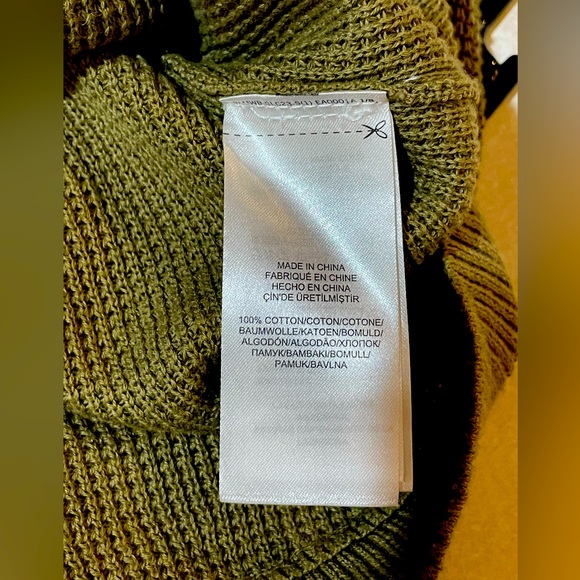 LAUREN RALPH LAUREN Olive Green Waffle Knit Hooded Sweater. Women’s Small. - Picture 6 of 6